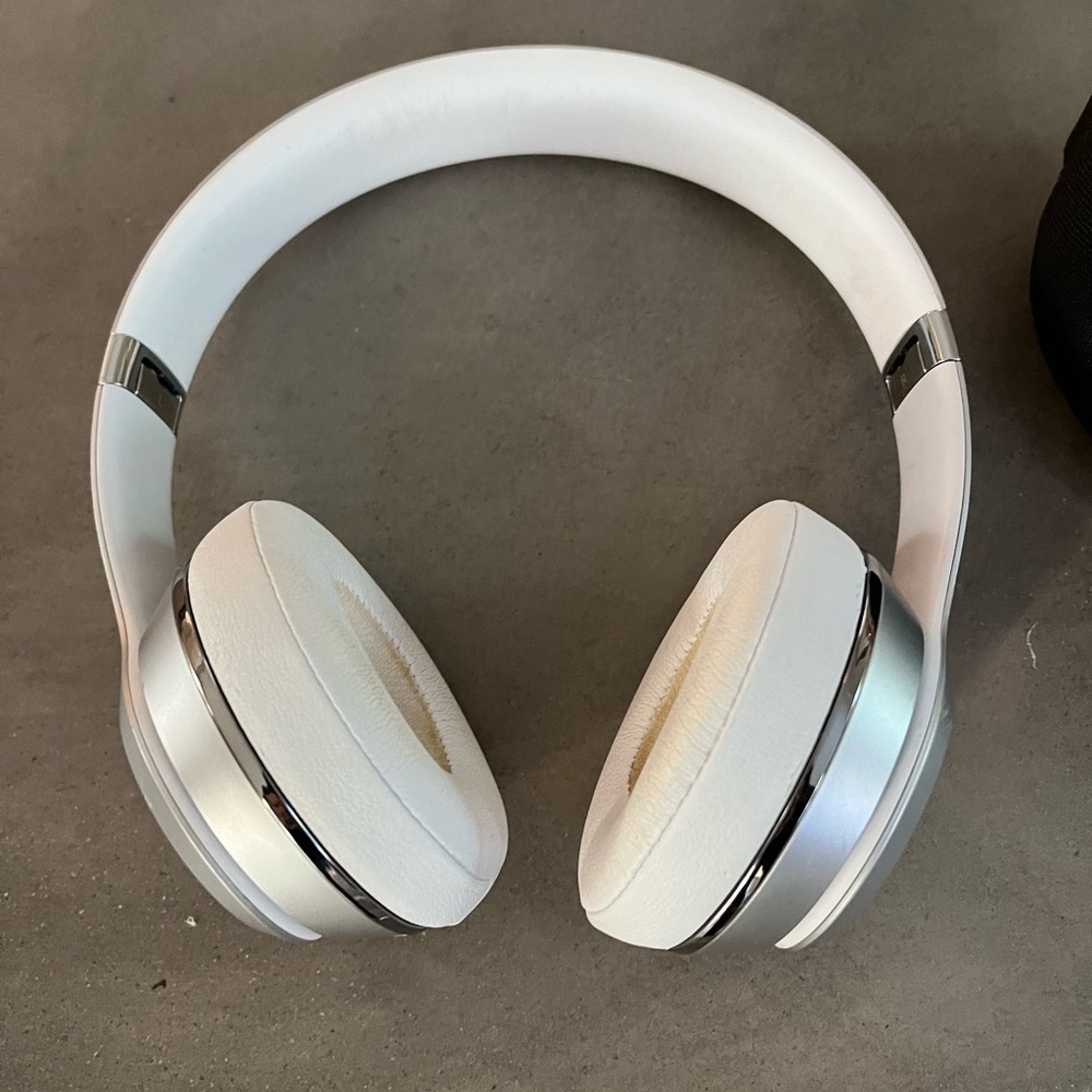 Gently used Beats Solo3